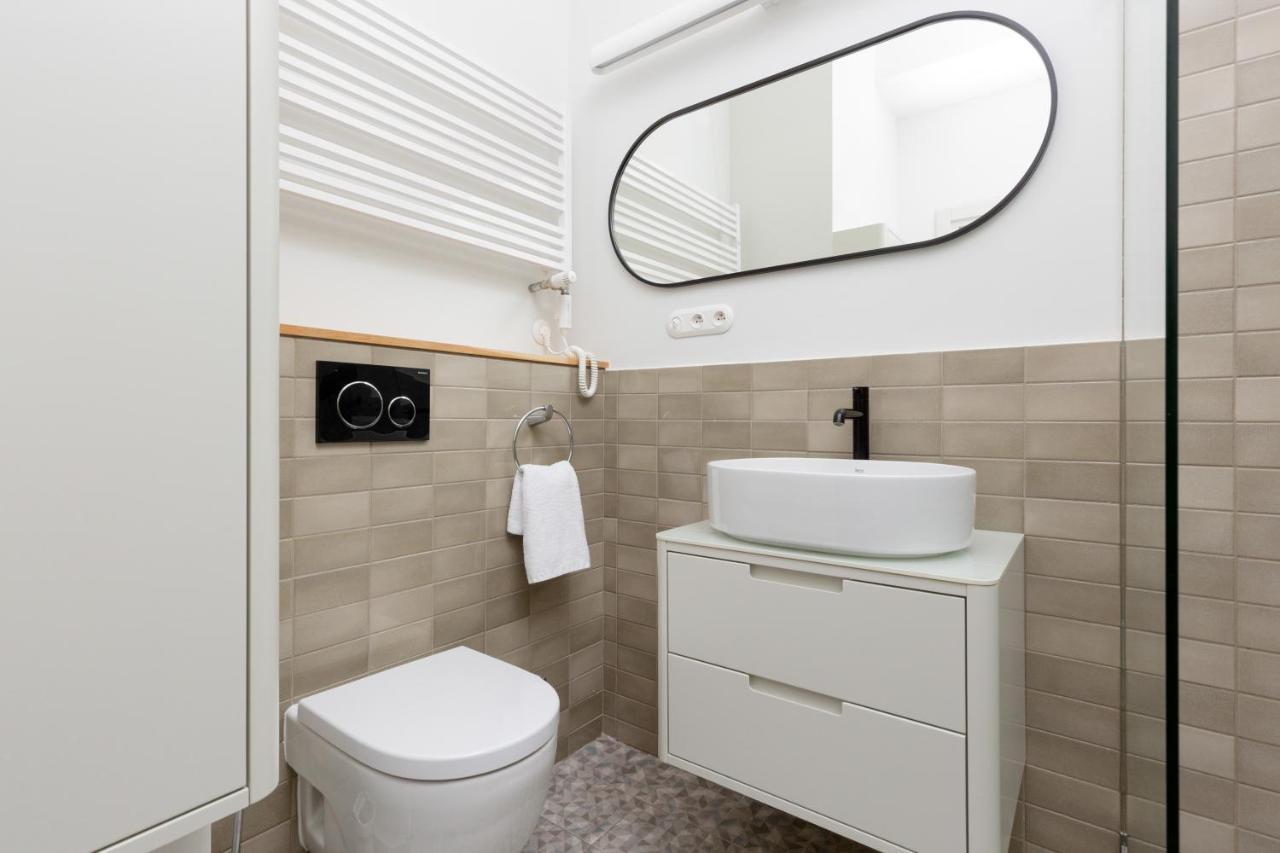 Apartment Gagarina By Renters Warsaw